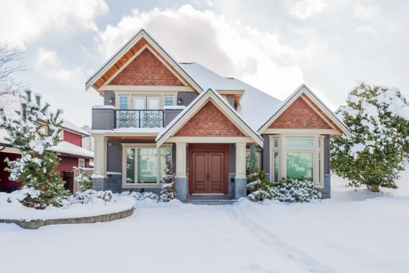 Winter Home Buying: Advantages & Strategies